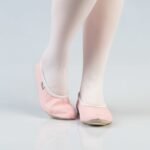 35-40 d. Rožiniai šokių - gimnastikos bateliai (češkės) - Image 2